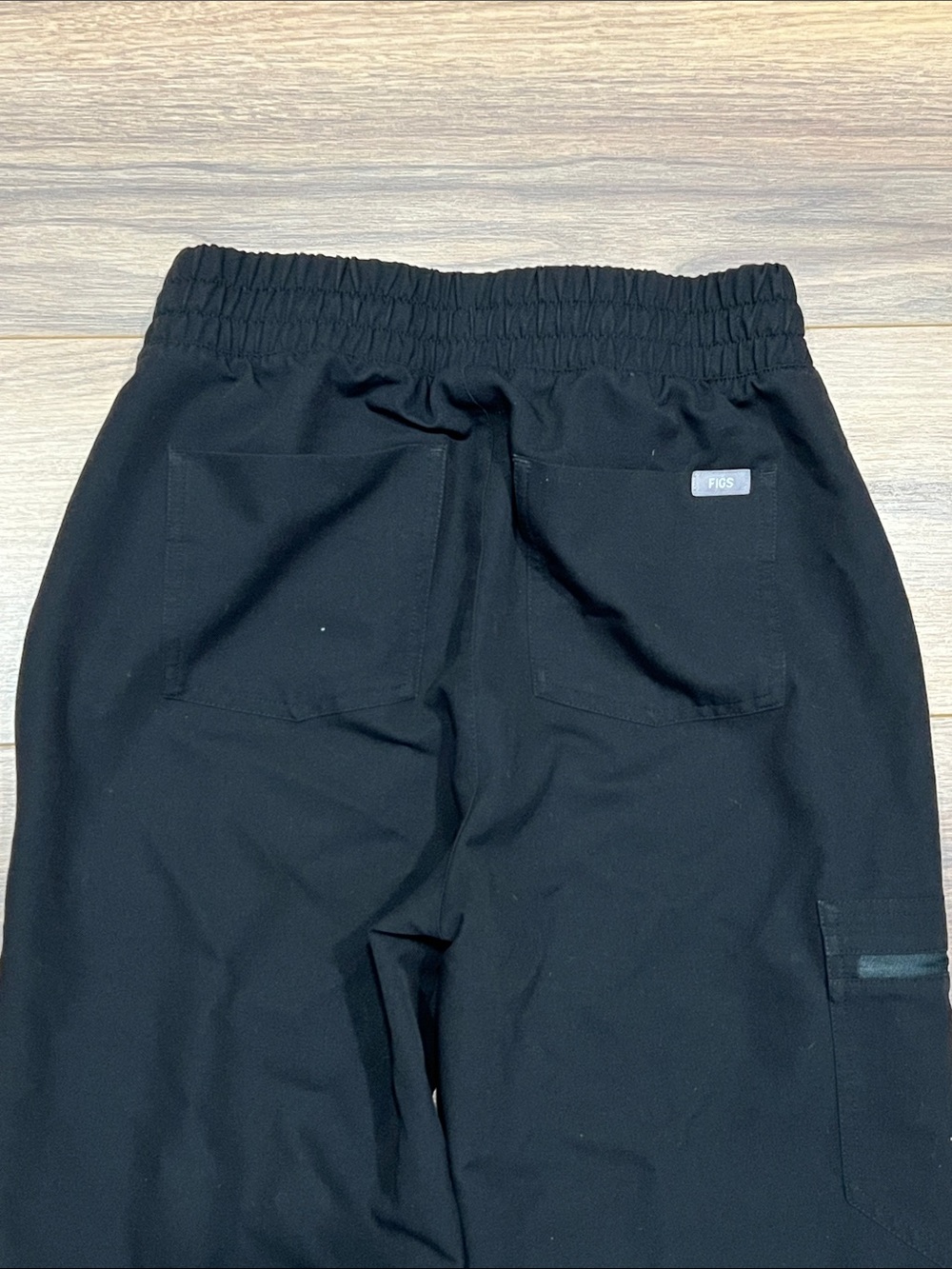 Figs Women’s Zamora Jogger in Black Size Small - Picture 8 of 8